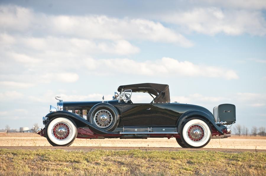  Cadillac V16 Roadster 1930 года  (фото 2 из 5)